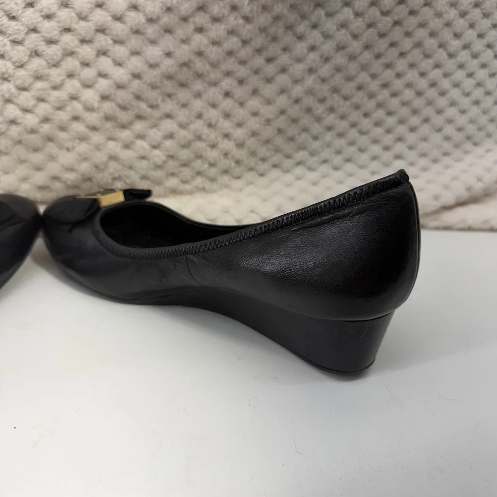 Cole Haan Tali Bow Wedge Pumps Womens 8.5B Black Leather Grand.OS W11798